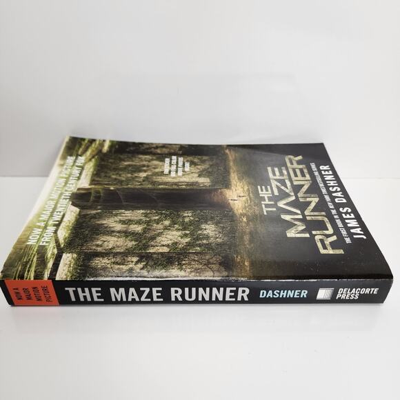 The Maze Runner (Young-Adult Sci-Fi Dystopian Thriller Fiction) Paperback Book - Picture 5 of 8